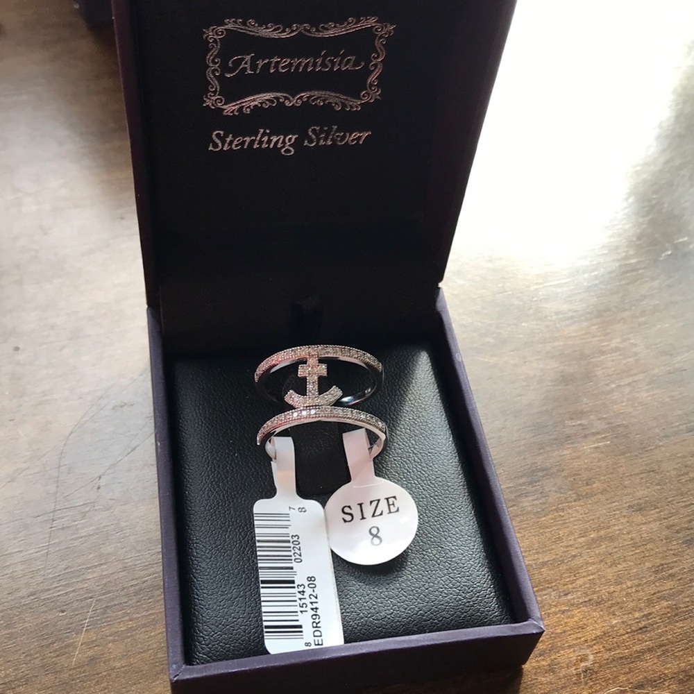 Women’s anchor ring
